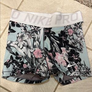 Nike Pro Floral Print Shorts 3" Size Small